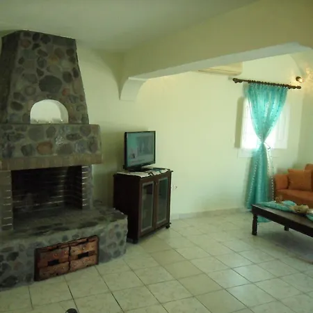 إليوفاسيليما سانتوريني 3* Akrotírion