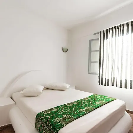 إليوفاسيليما سانتوريني 3* Akrotírion