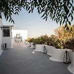 Hotel Iliovasilema Santorini 3*