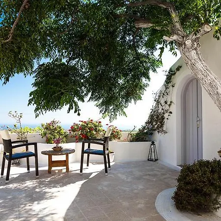 Iliovasilema Santorini 3*
