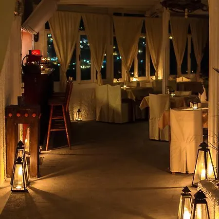 Iliovasilema Santorini 3* Akrotírion