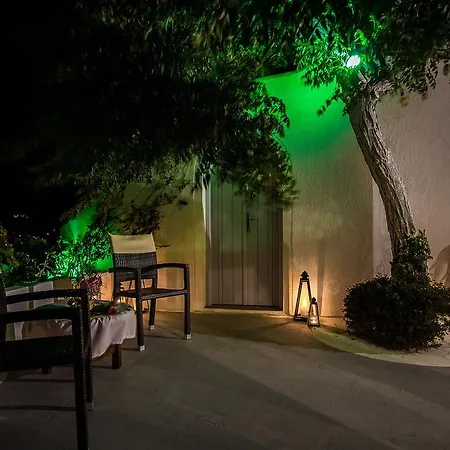 Iliovasilema Santorini 3*