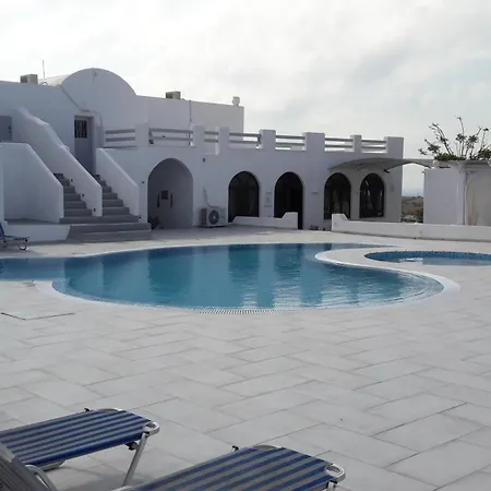 Hotel Iliovasilema Santorini 3*