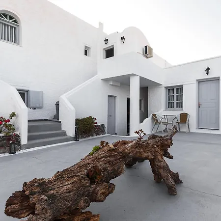 Iliovasilema Santorini 3* Akrotírion