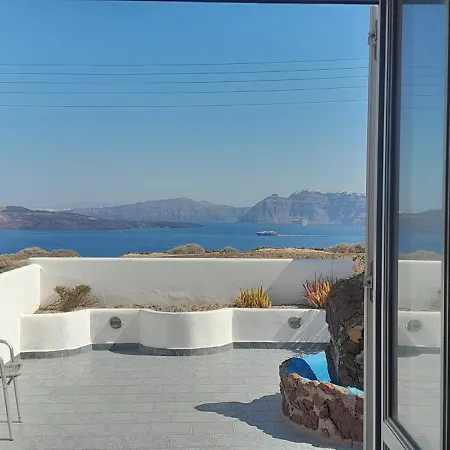 Iliovasilema Santorini Hotel 3*
