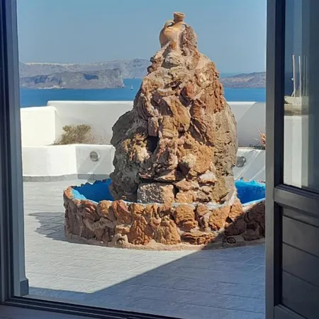 Iliovasilema Santorini 3* Akrotírion