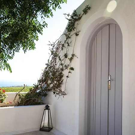 Iliovasilema Santorini 3*