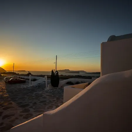 Iliovasilema Santorini 3* Akrotírion