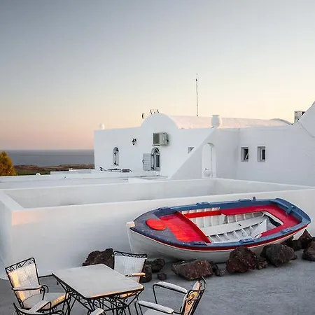 Hotel Iliovasilema Santorini