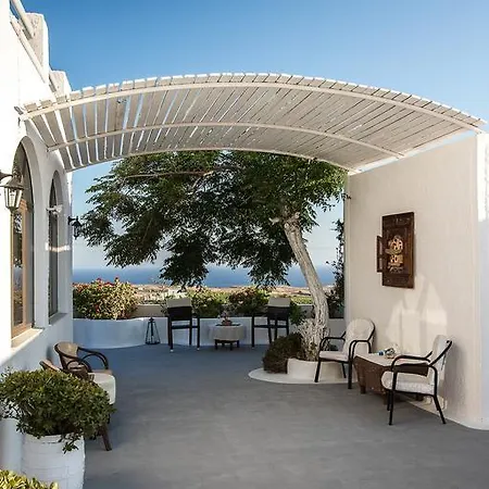 Iliovasilema Santorini Hotel 3*