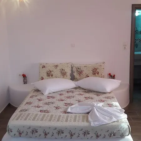 Iliovasilema Santorini Hotel 3*