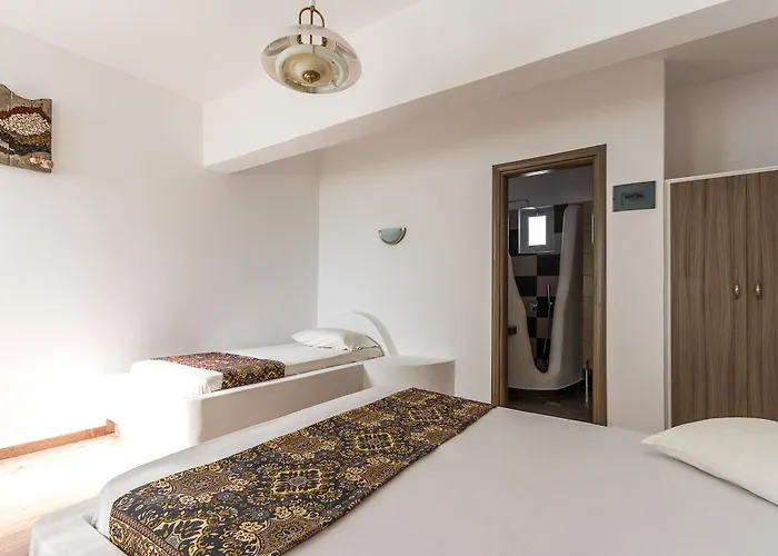 Iliovasilema Santorini Ακρωτήρι