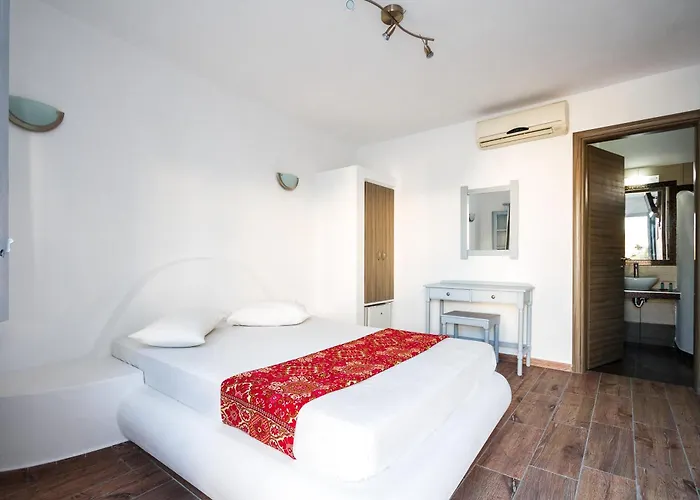 Iliovasilema Santorini Ακρωτήρι