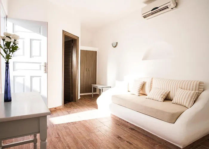 Iliovasilema Santorini Ακρωτήρι