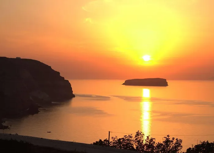 Iliovasilema Santorini 3* Akrotírion