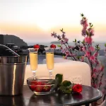 Отель Iliovasilema Santorini 3*
