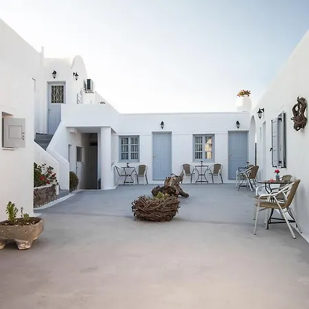 Отель Iliovasilema Santorini 3*