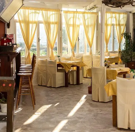 Hotel Iliovasilema Santorini